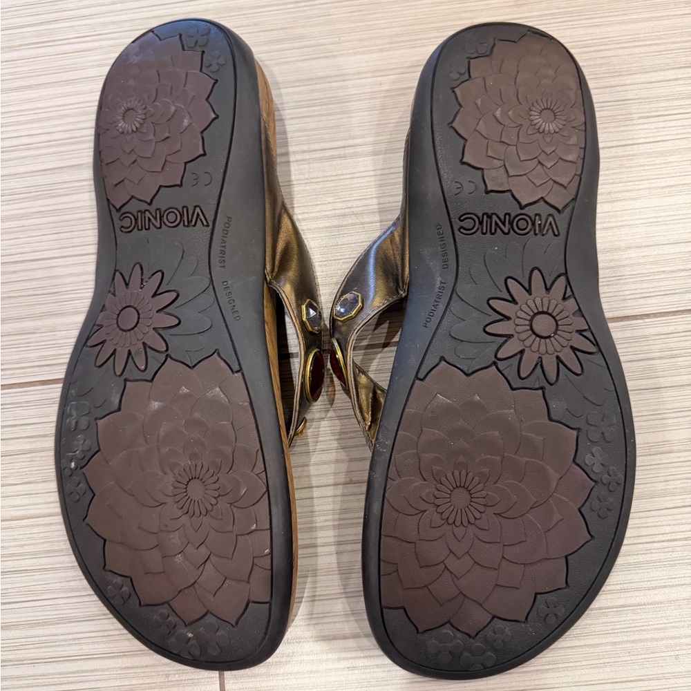 Vionic Eve jeweled brown sandals size 9 - Picture 2 of 6